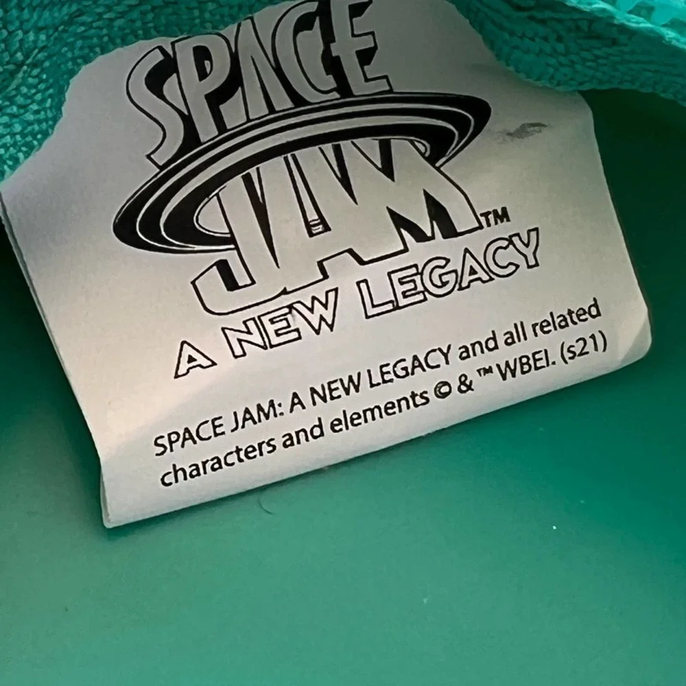 WARNER BROTHERS LOONEY TUNES Squad SPACE JAM A New Legacy green pencils holder